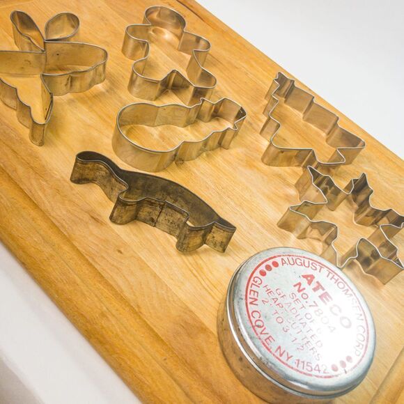 Set of Misc. Stainless Steel Cookie Cutters + Ateco #7804 Graduated Hearts - Picture 10 of 11